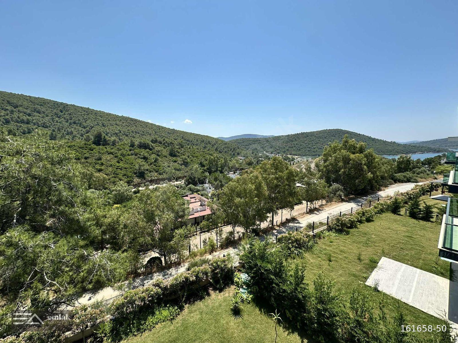 İRİS ADABÜKÜ SİTESİNDE SATILIK 2+1 DENİZ&ORMAN MANZARALI DAİRE