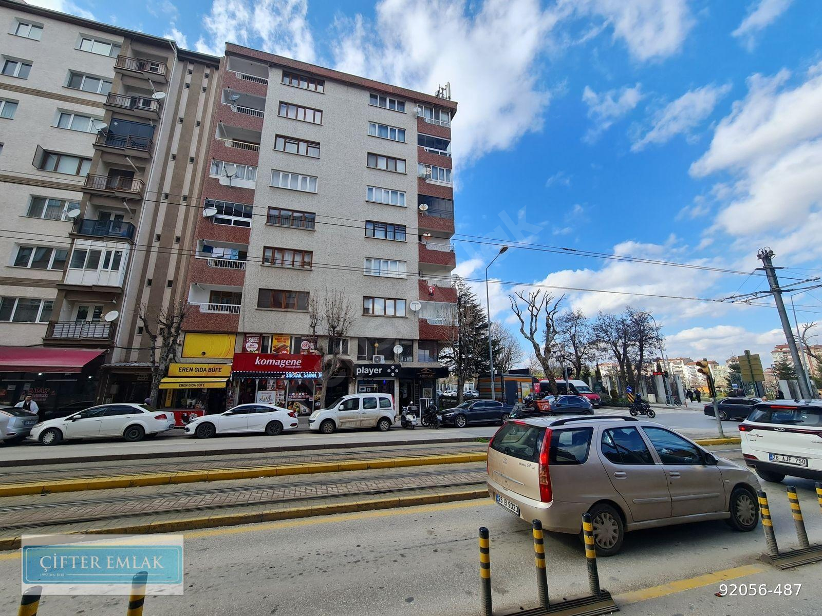 ALİ ÇİFTER'DEN MİLLET BAHÇESİ YAKININDA ASANSÖRLÜ KİRALIK DAİRE