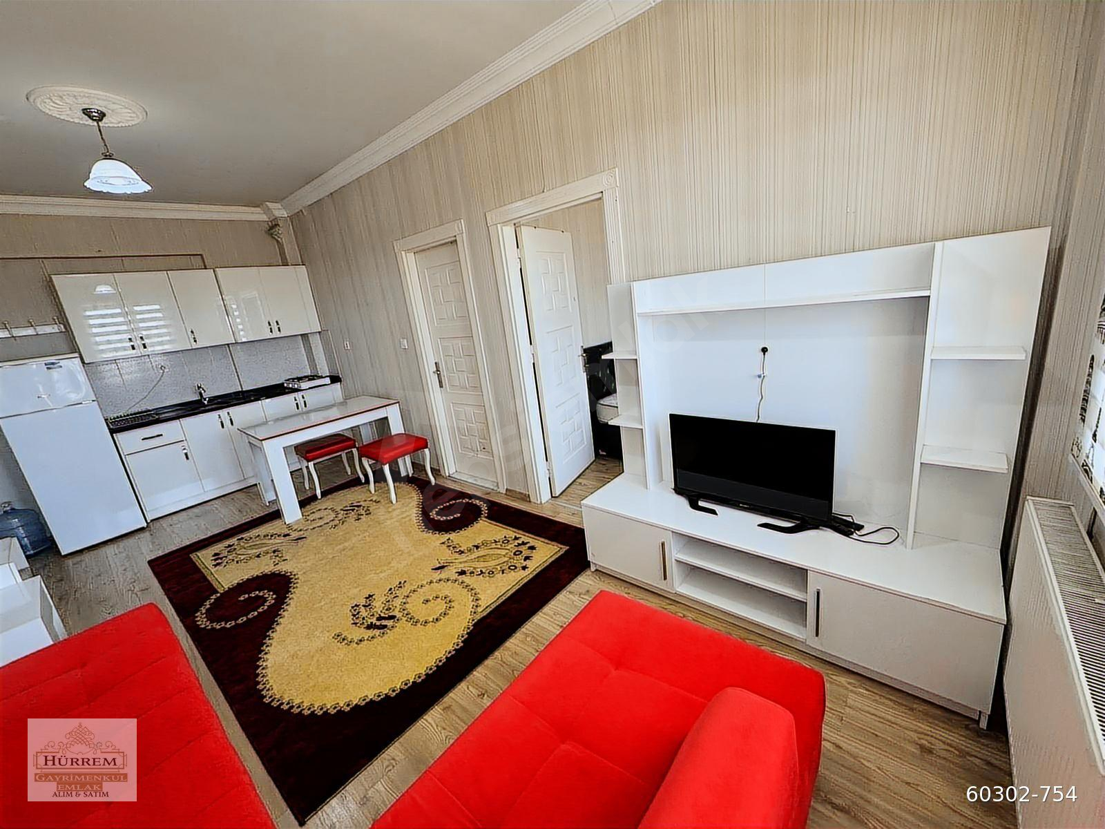 HÜRREM EMLAK YEDİTEPEDE KİRALIK FULL EŞYALI 1+1 BALKONLU DAİRE