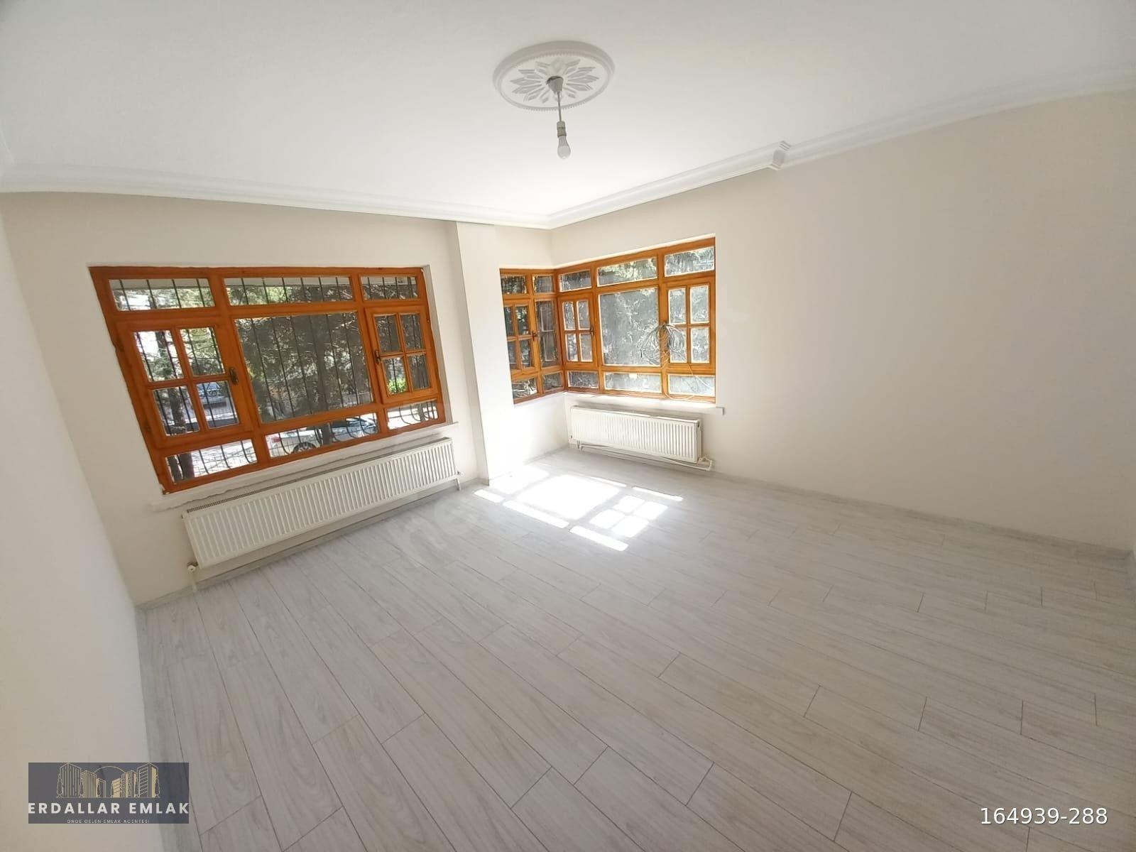 Keçiören Pınarbaşı Mahallesi Gazino Merkez 1.Orta Kat Asansörlü Ön Cephe Bağımsız Yapılı Kiralık 3+1