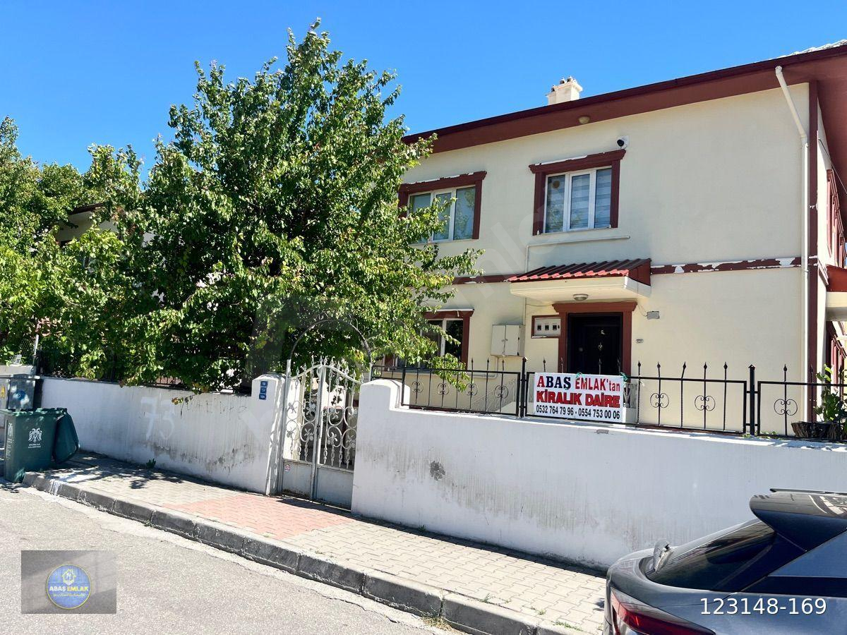 ERZİNCAN ABAŞ EMLAK'TAN KİRALIK 3+1 DAİRE YARI BODRUM