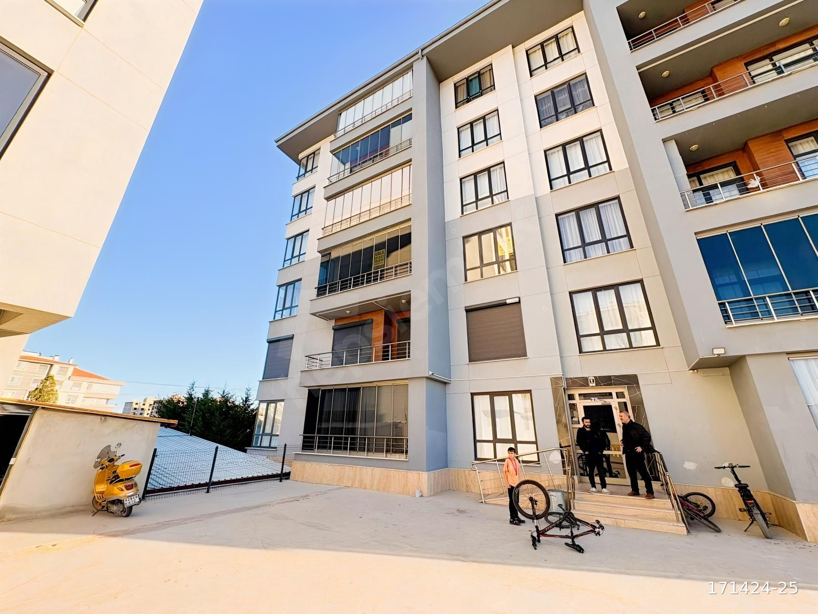 KARATAY ÇİMENLİK MAH AÇELYA SİTESİ 3+1 KİRALIK DAİRE 25.000 TL