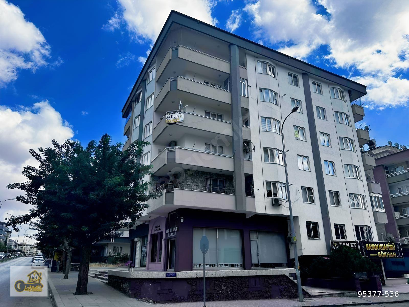 Gaziantep Sarıgüllük Mahallesi Satılık Bakımlı Geniş 4+1 Daire