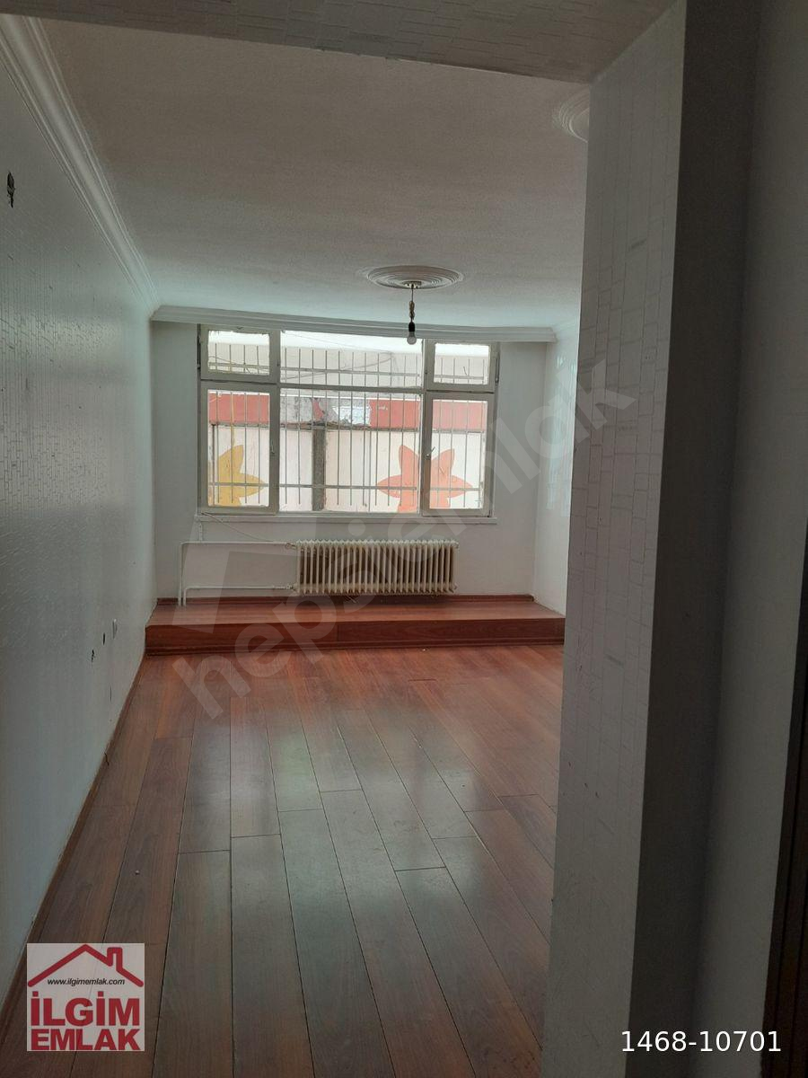 KIZILAY ATAÇ 2 SOKAK'TA KİRALIK TEK ODA