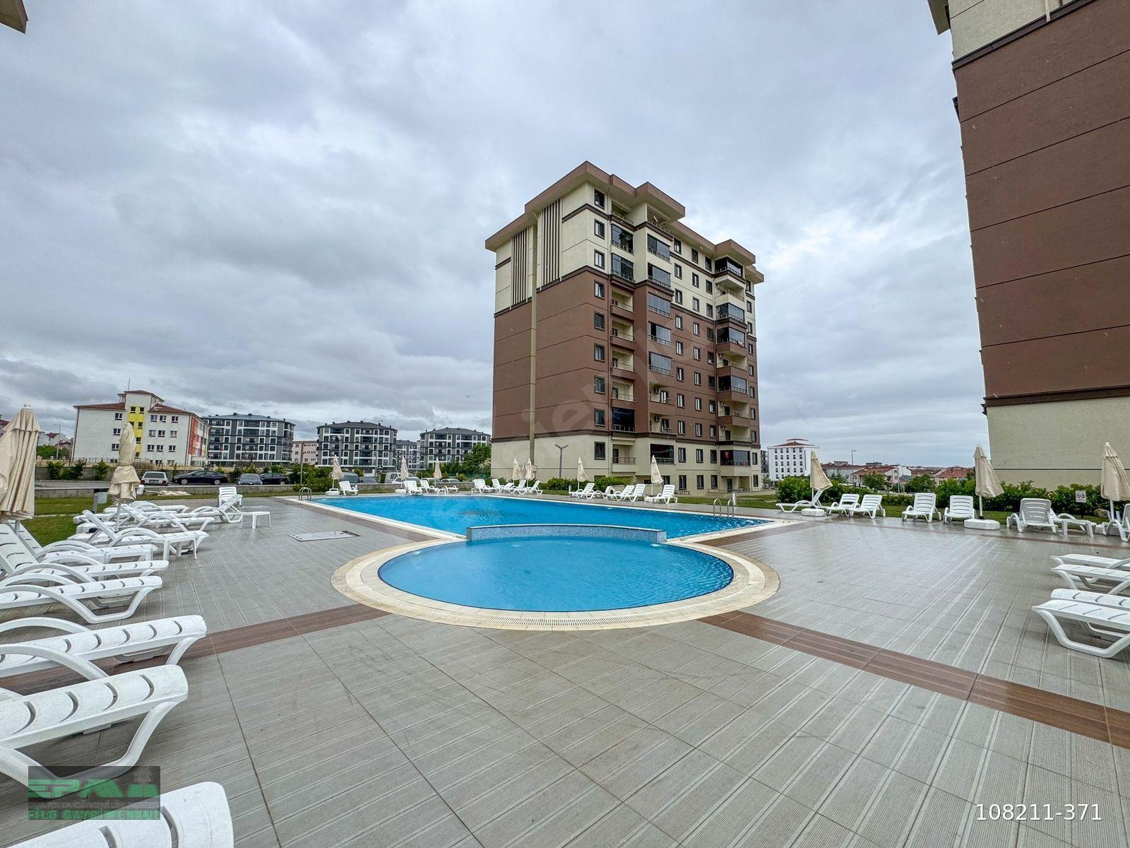 ÇORLU HATİP MAH. ULUS RESİDANCE 1+1 SIFIR TAKASA UYGUN DAİRE !