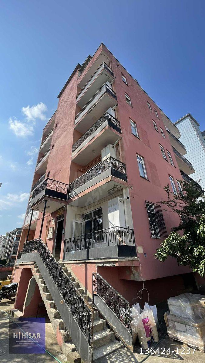 HİSAR' DAN ATAKENT ANAYOLA 50m GENİŞ 3+1 KİRALIK DAİRE