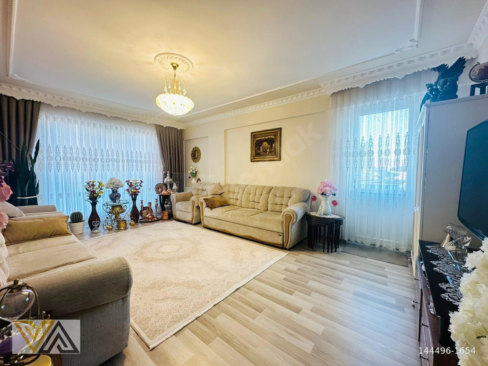 BOSTANCIK CAD YAKINI FULL KREDİ ARA KAT ASANSÖRLÜ FIRSAT SATILIK