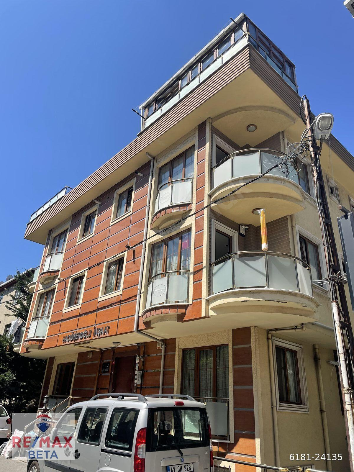 KAYIŞDAĞI MERKEZ’DE EŞYALI KİRALIK 2+1 DAİRE