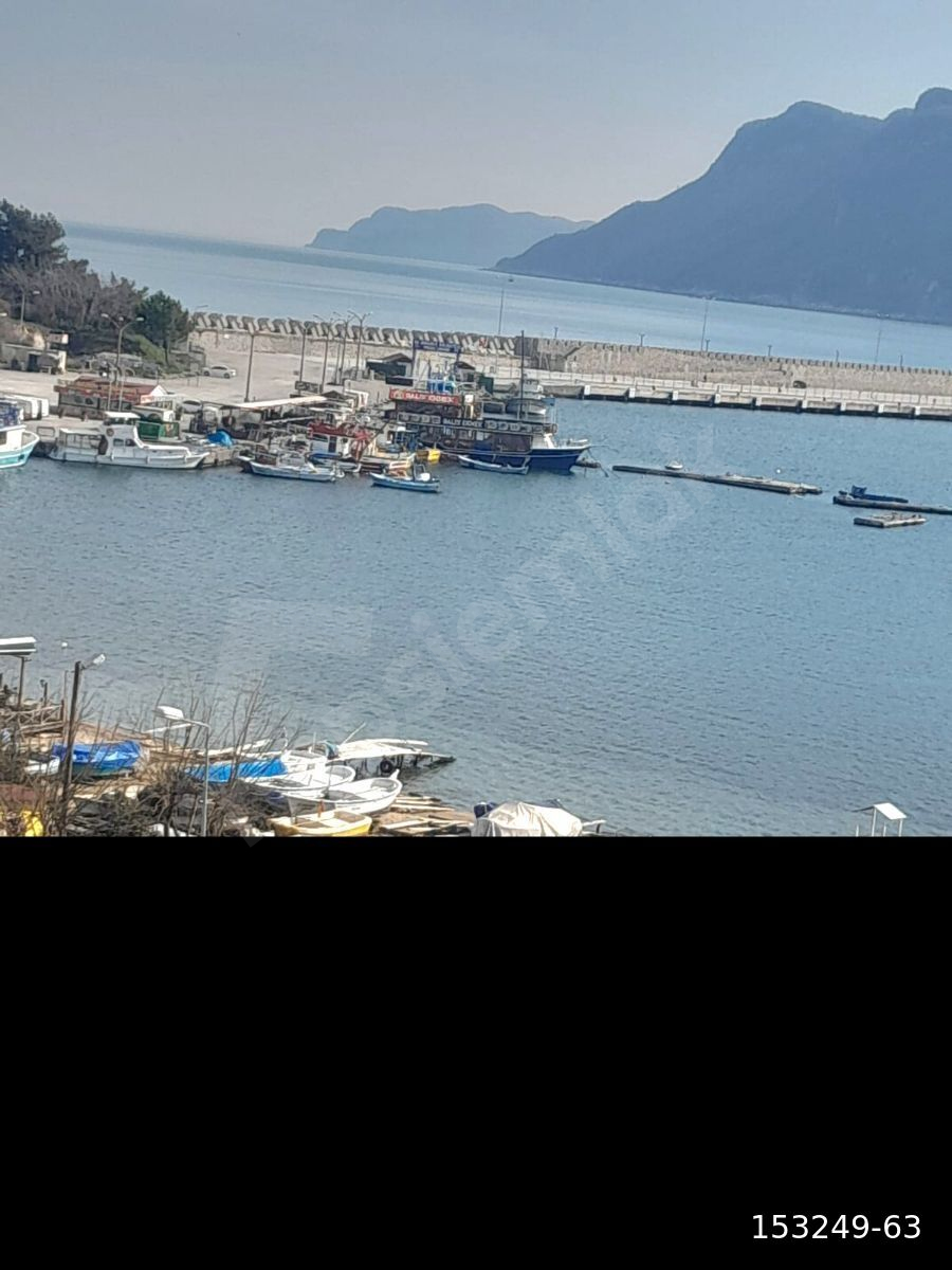 Sahile 50 metre şahane fırsat