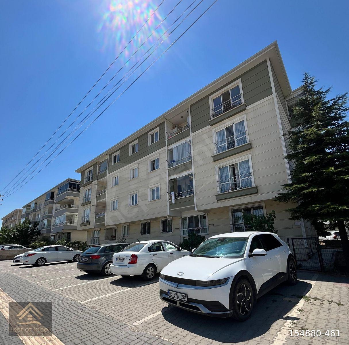 YEŞİLOVADA 135 m² 3+1 EBEVEYN BANYOLU ÇİFT CEPHE SATILIK DAİRE