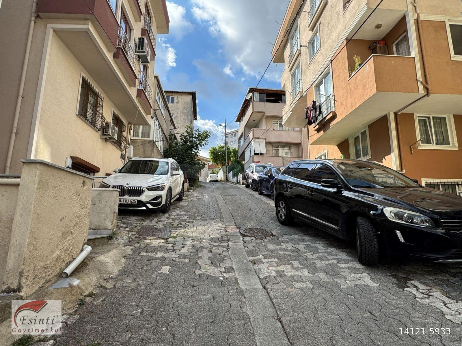 ATAŞEHİR İÇERENKÖY YENİ BİNADA BAKIMLI KULLANIŞLI 3+1
