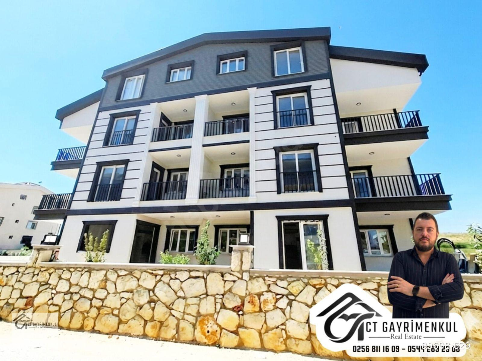 Didim'de Satılık 2+1 Sıfır Geniş Daire Orta Kat Ön Cephe Asansörlü !