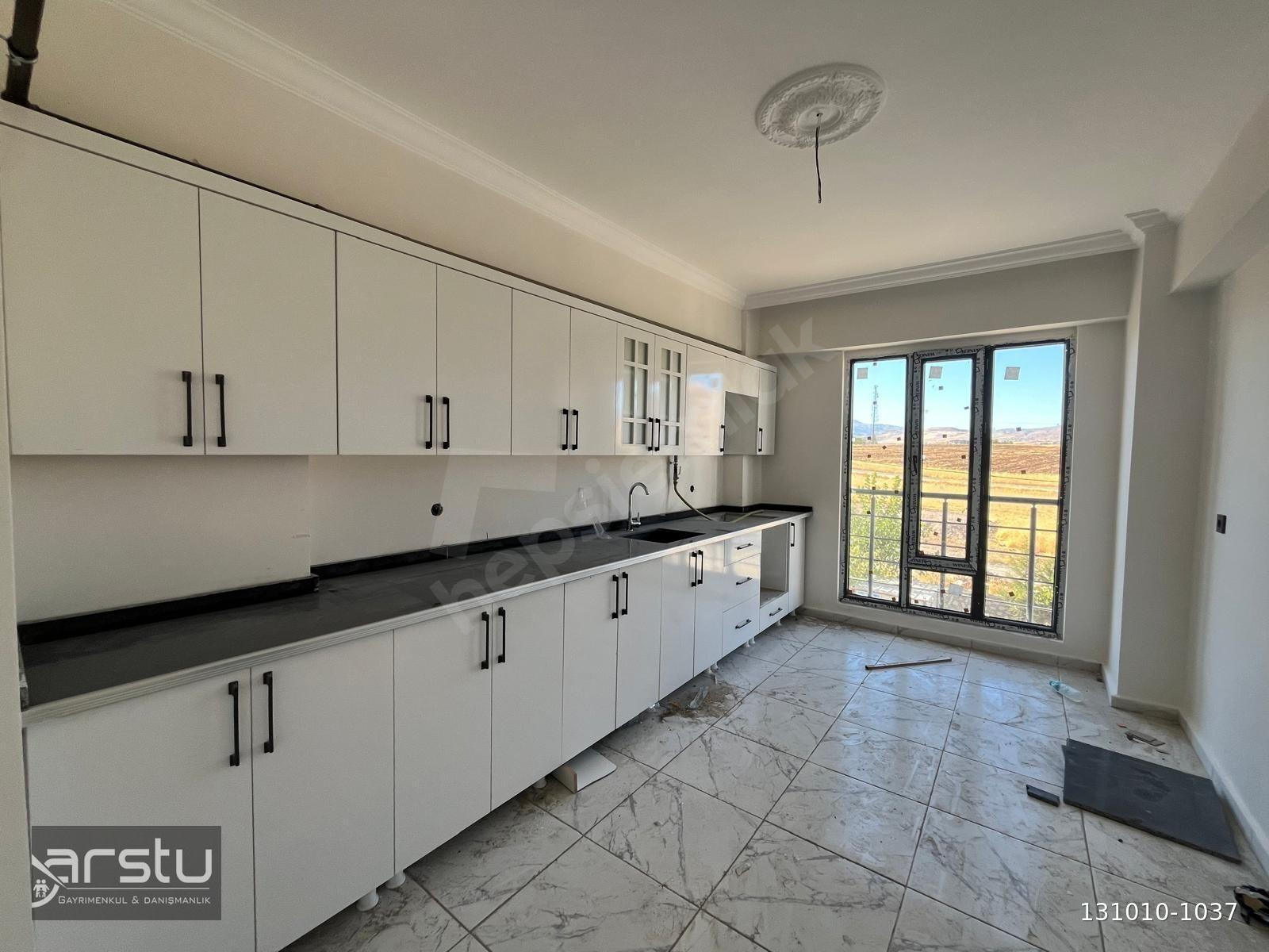 ARSTU GM GÜZÜN ALTINŞEHİR ARYON AVM CİVARI 3+1 SATILIK DAİRE