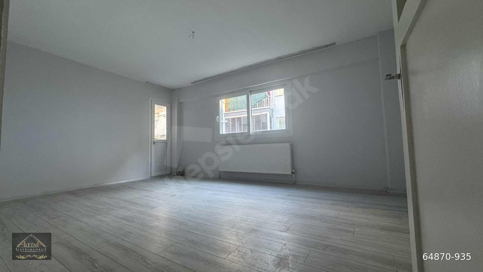 Balçova Eğitim Mah.'de Ata Caddesi'ne 50 m | Ara Kat Kiralık 2+1