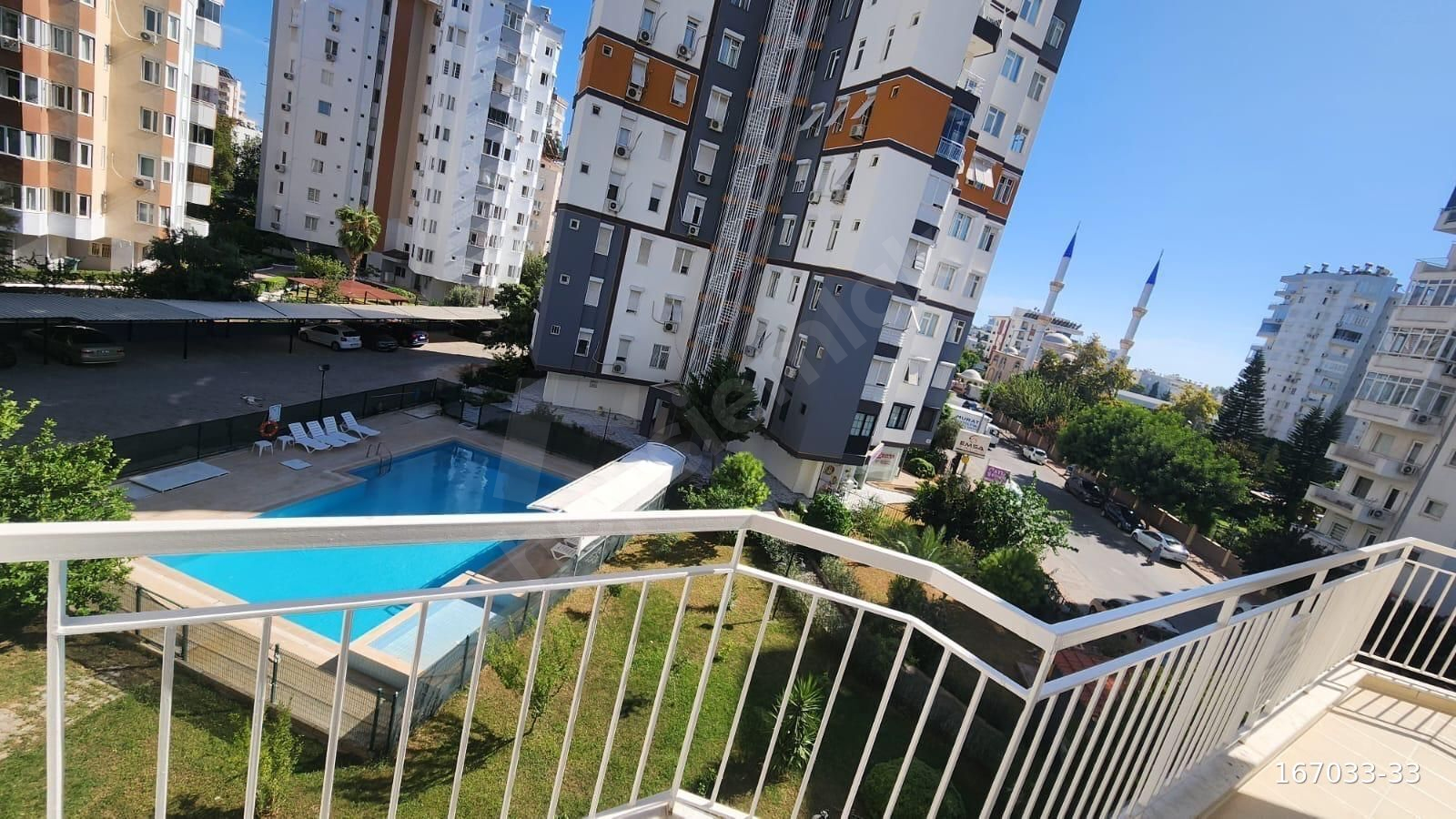 ÇAĞLAYAN DA MERKEZİ KONUMDA HUVUZLU SİTE SATILIK