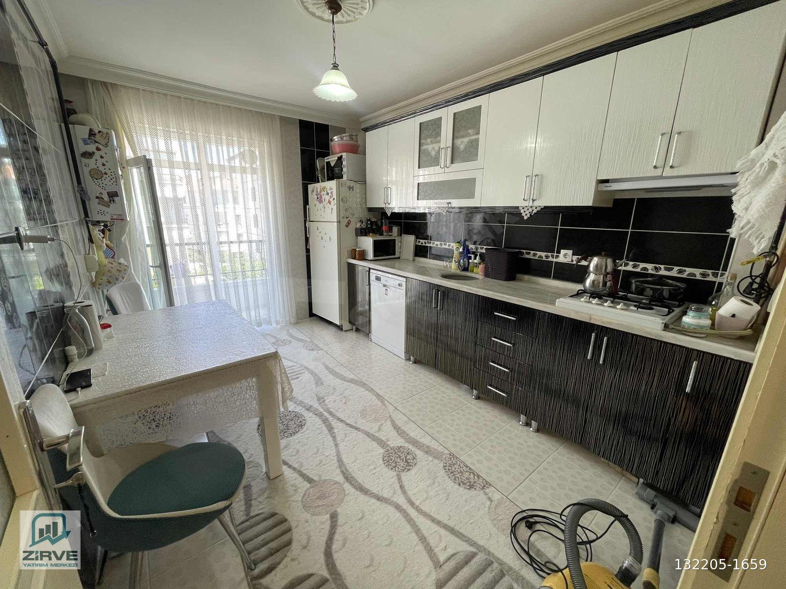 ZİRVE EMLAK'TAN TAM MERKEZDE ÖN CEPHE ASANSÖRLÜ SATILIK DAİRE