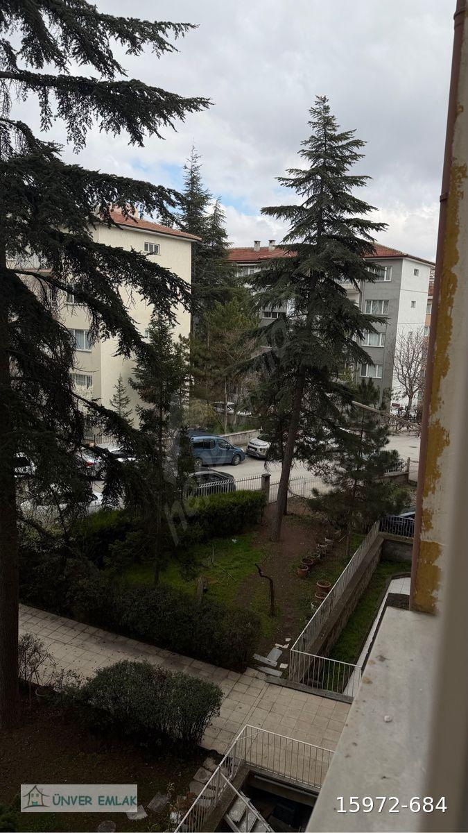 Yenimahalle’de merkezi konumda metroya çok yakın