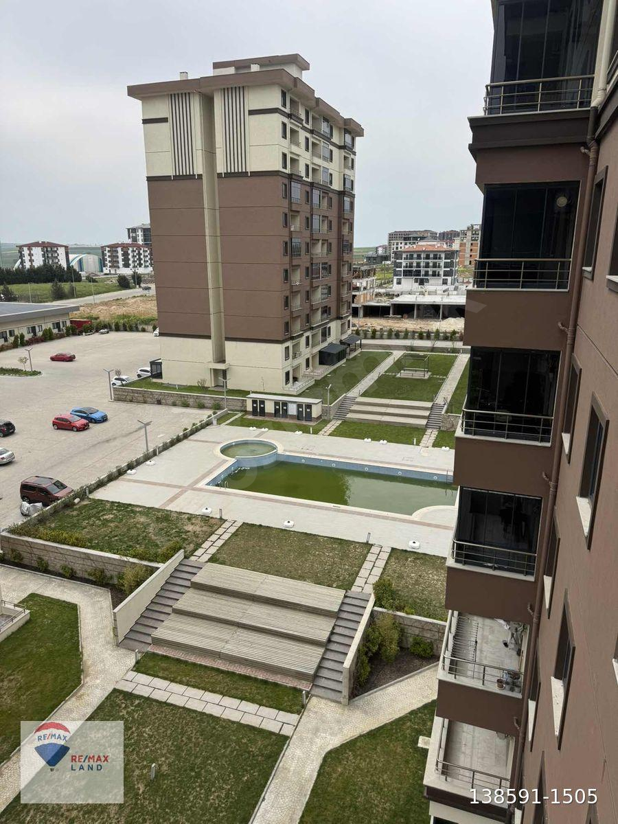 REMAX LAND'DEN ULUS RESIDENCETA HAVUZ CEPHE KİRALIK 2+1