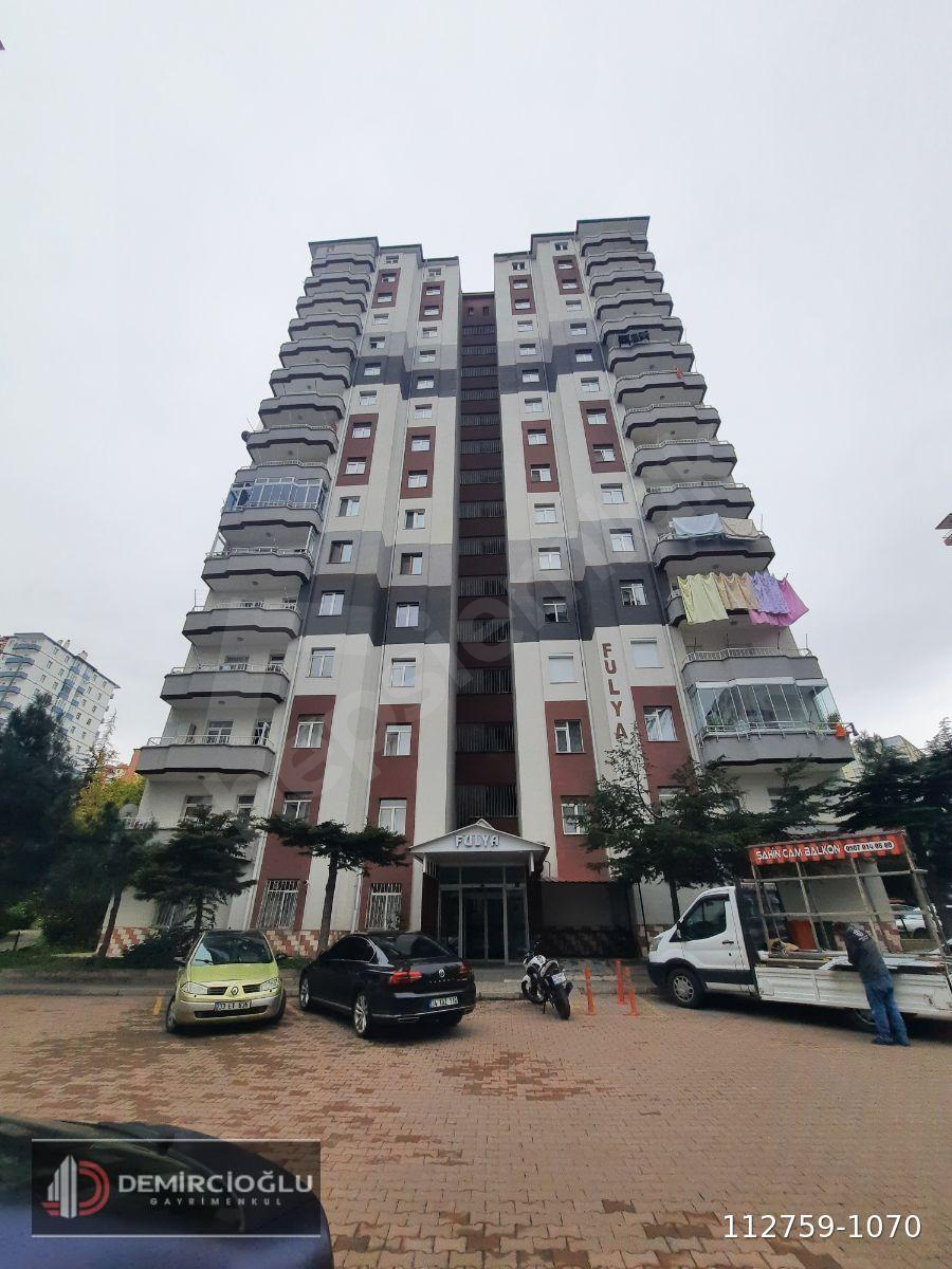 ANAYURT MEYDANDA ACİL SATILIK FIRSAT DAİRESİ