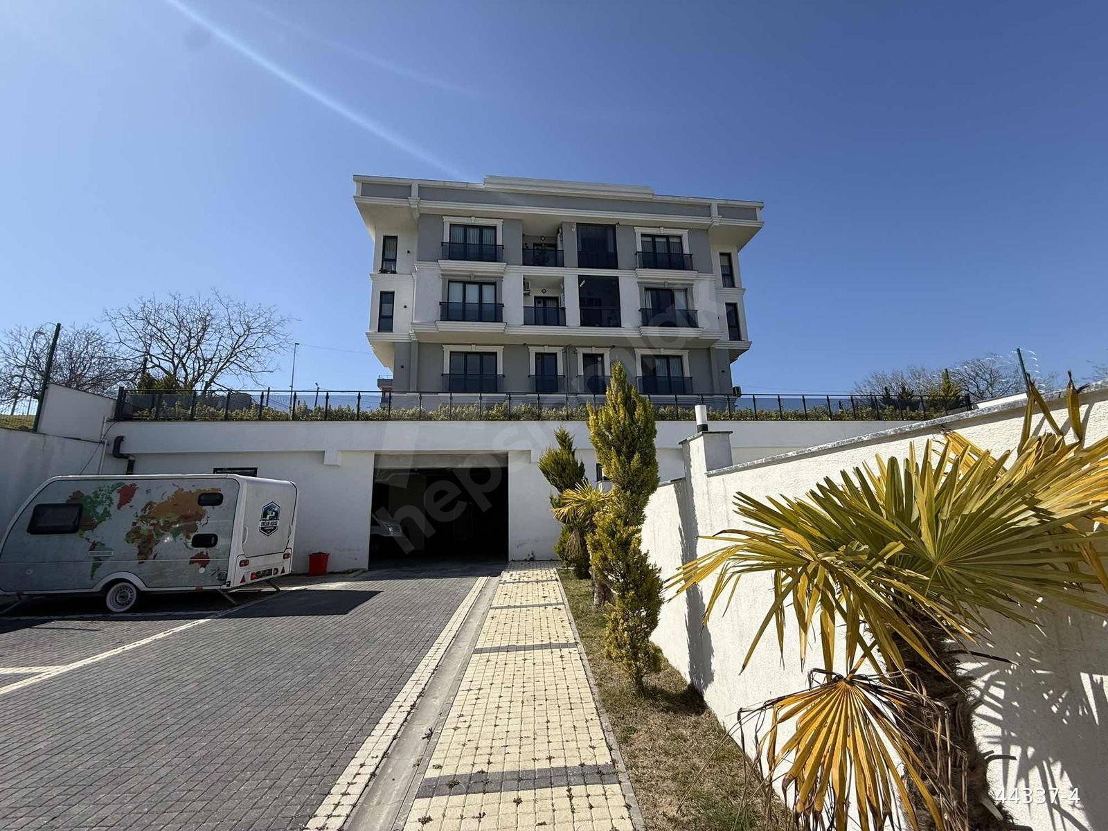Göl Manzaralı Villa Tipi Bahçeli 3+2 Geniş Dublex