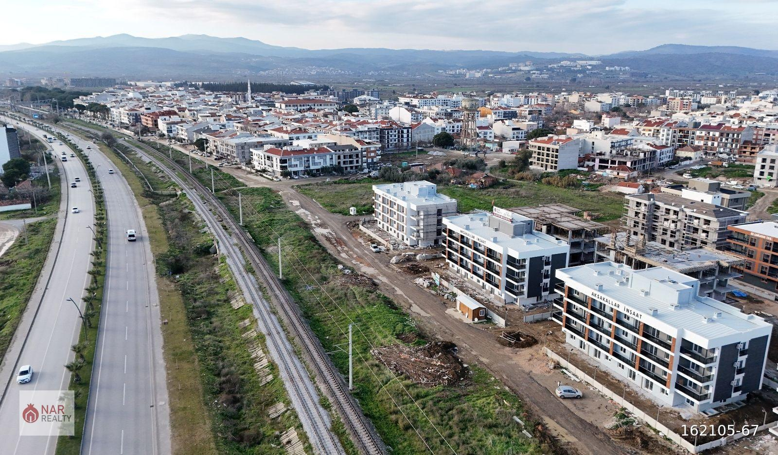 Muradiye Ana Yol Üzeri Sıfır Binada Önü Açık 1+1 Kiralık Daire