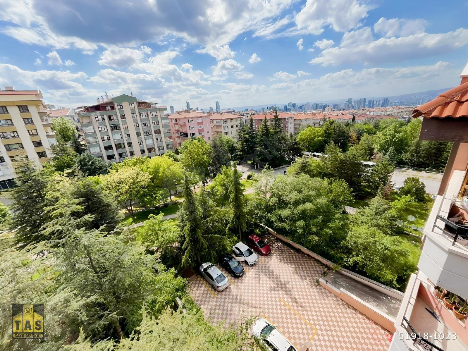 Çankaya Sokullu'da Öveçler Vadisi Manzaralı 3+1 Kiralık Daire