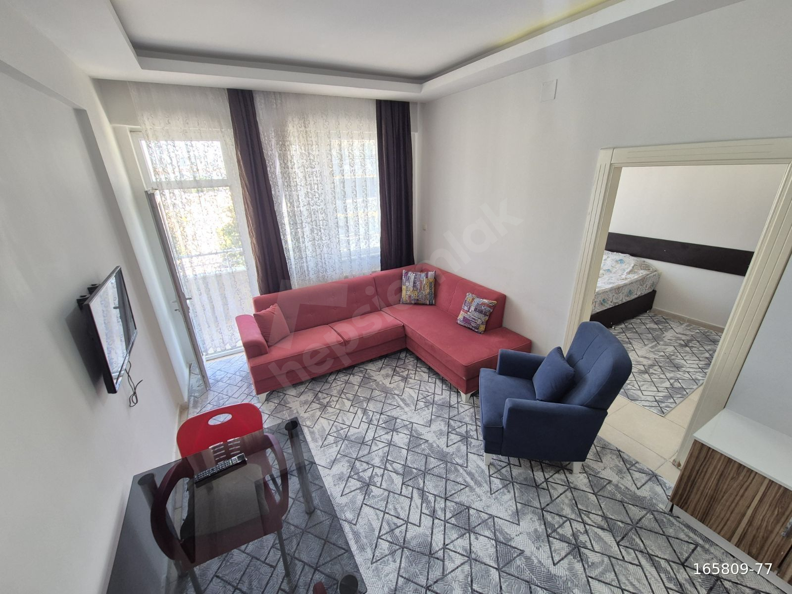 HMT GAYRİMENKUL DEN FERAH YAPISIYLA GENİŞ 1+1 DAİRE