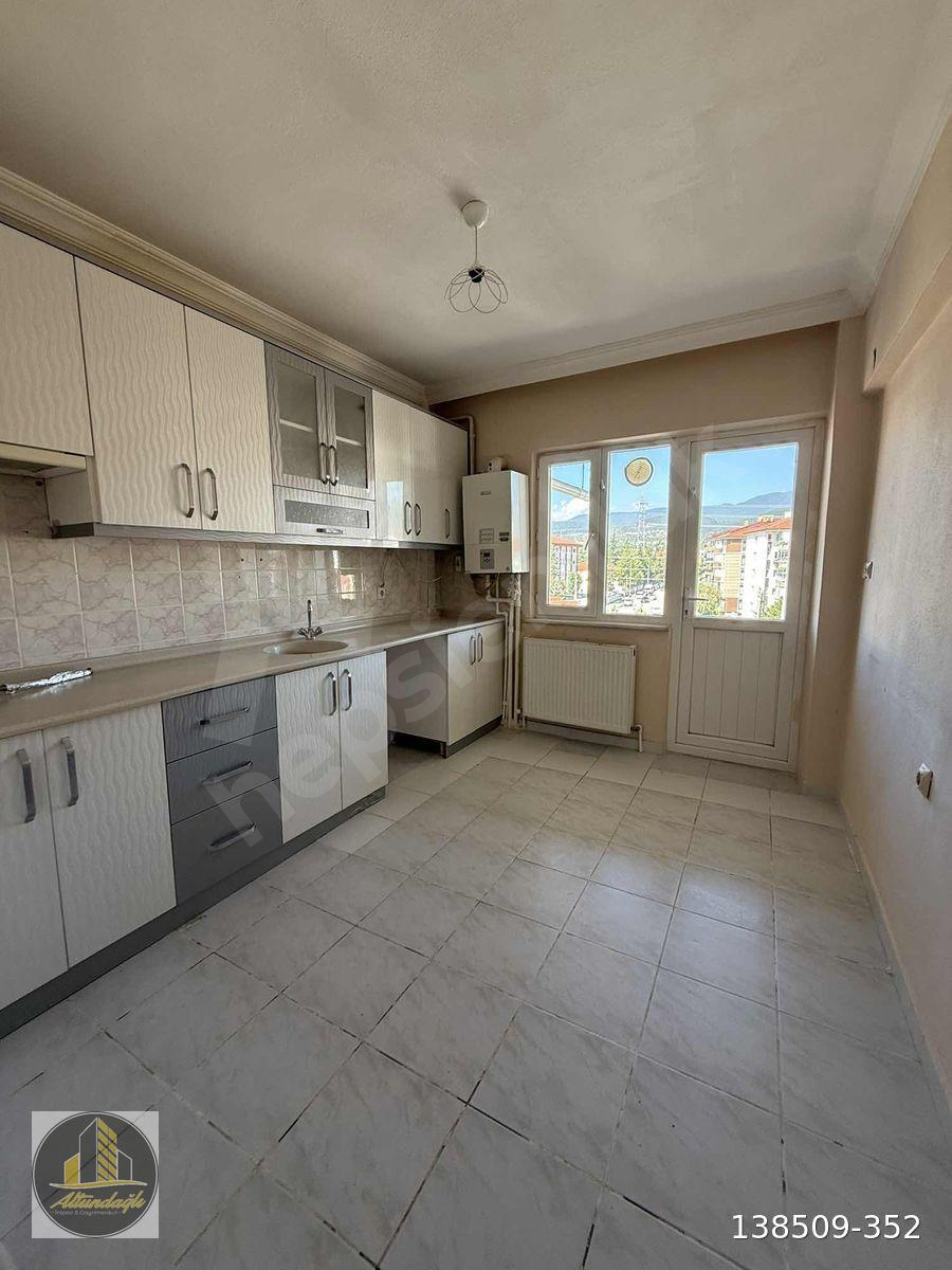 BEŞKAVAKLAR MAHALLESİ KİRALIK 3+1 DAİRE