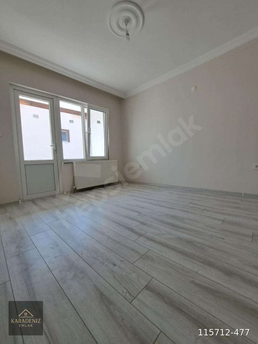YENİ MAHALLE’DE YENİLENMİŞ 3+1 | 140 M² | 3 BALKONLU KİRALIK DAİRE