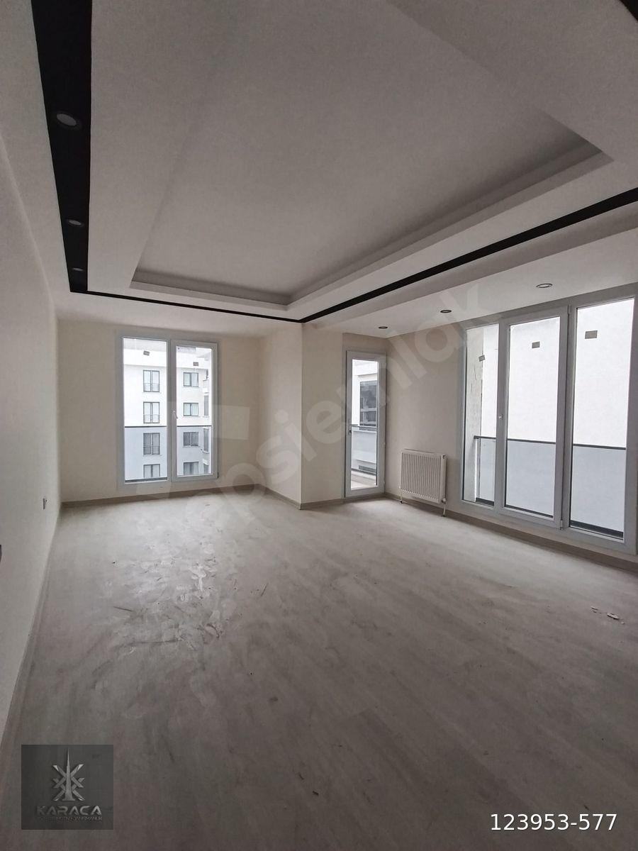 MERKEZDE 4+2 SIFIR DUBLEKS METROBÜSE 2 DK 2 AYRI GİRİŞLİ 180m²