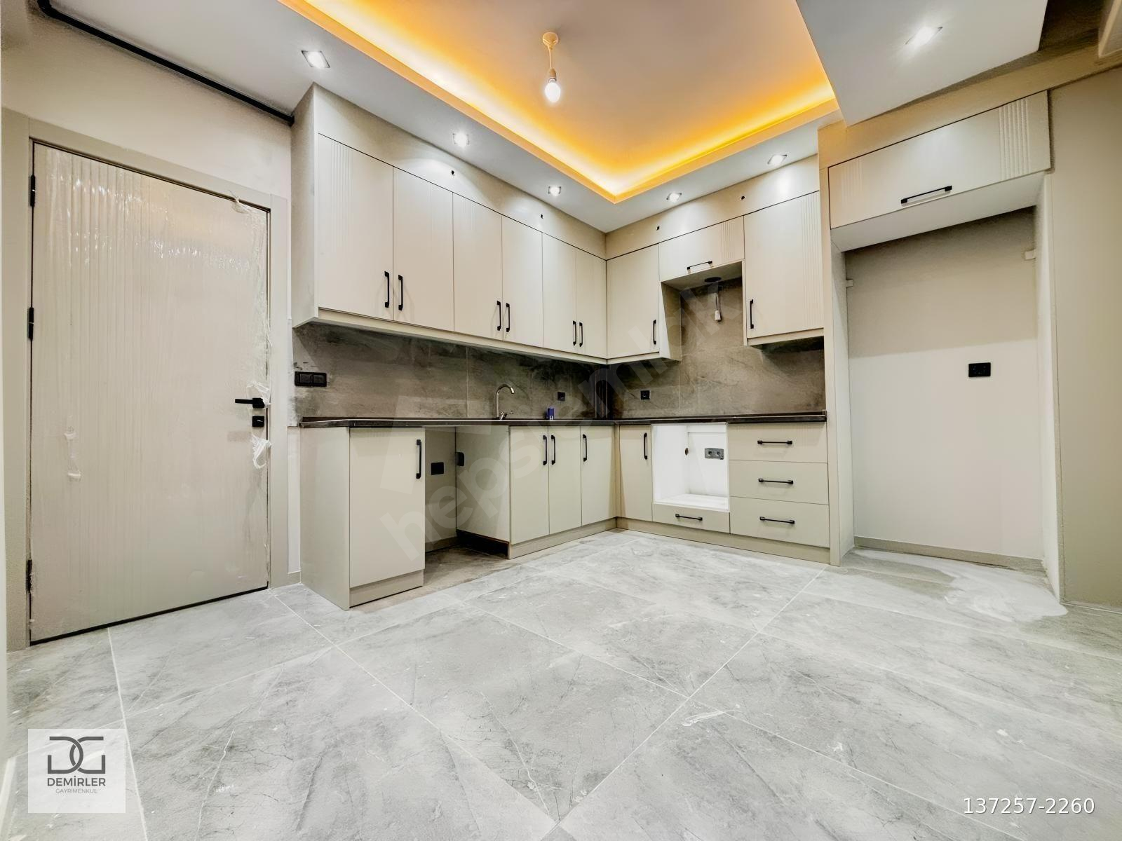 DEMİRLER'DEN YEŞİL ALAN CEPHELİ 3.KAT FIRSAT DAİRE