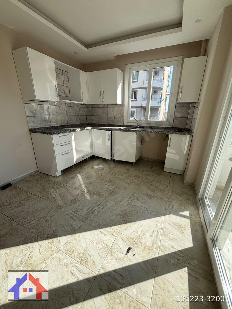 GÜLTEPE DE 3+1 KAPALI MUTFAK İSKANLI GENİŞ OTURUMLU CAZİP DAİRE