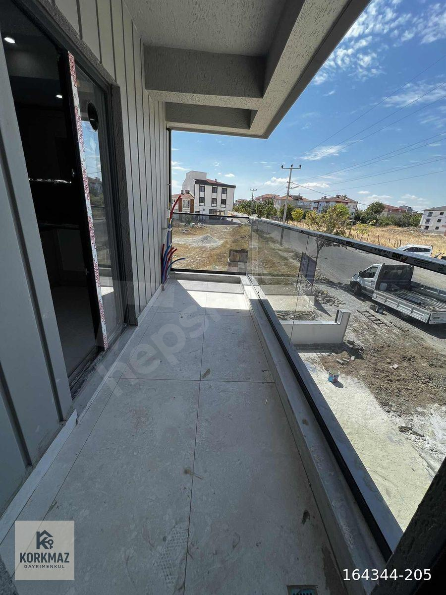 HAVUZLAR MAHALLESİNDE CADDE CEPHELİ SIFIR 2+1 DAİRE