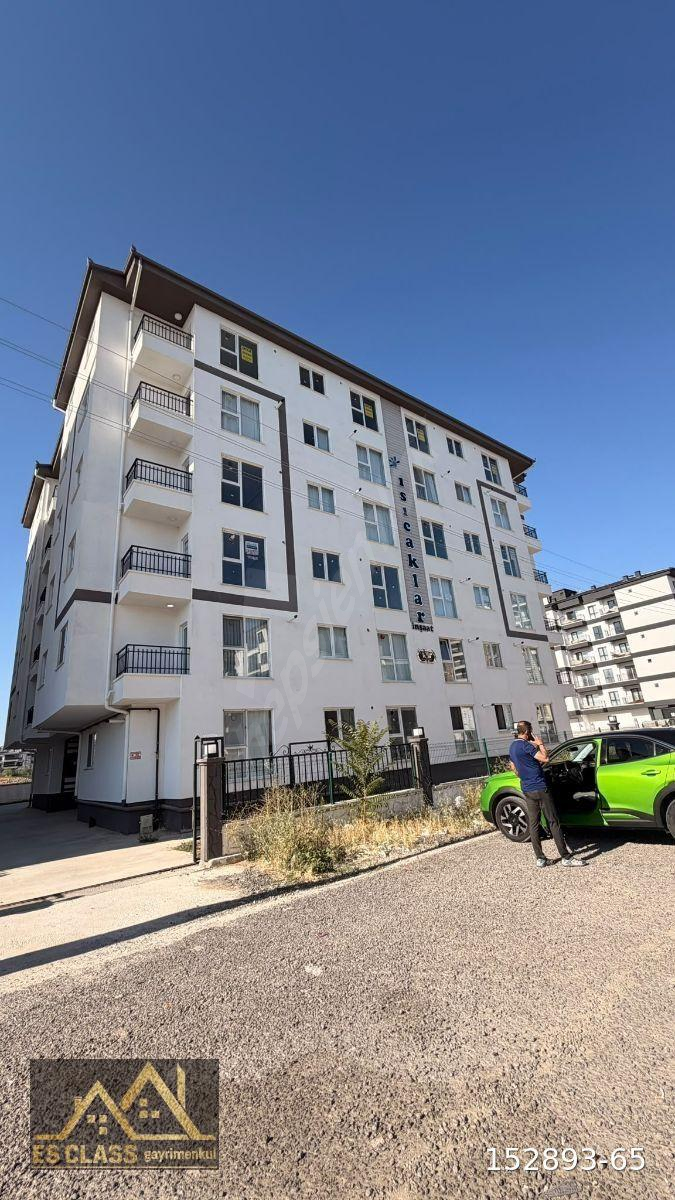 TACİN MAHALLESİNDE 1+1 SATILIK DAİRE