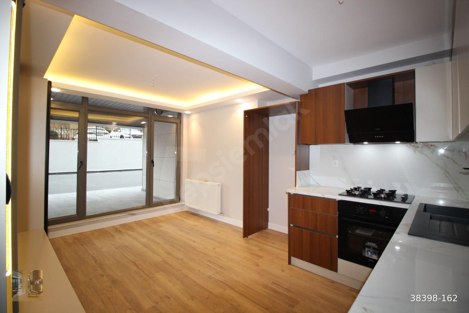 PREMIUM'DAN 12 METRE KARE TERAS KULLANIMLI 1+1 LÜKS DAİRE