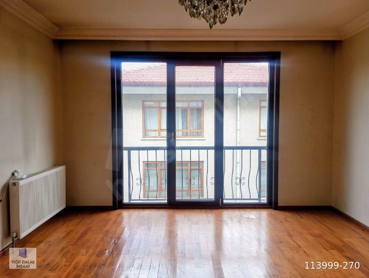 46 SOKAKTA GENÇ APARTMANDA ÜÇ CEPHELI ARAKAT ASANSÖRLÜ KAPALI OTOPARKLI