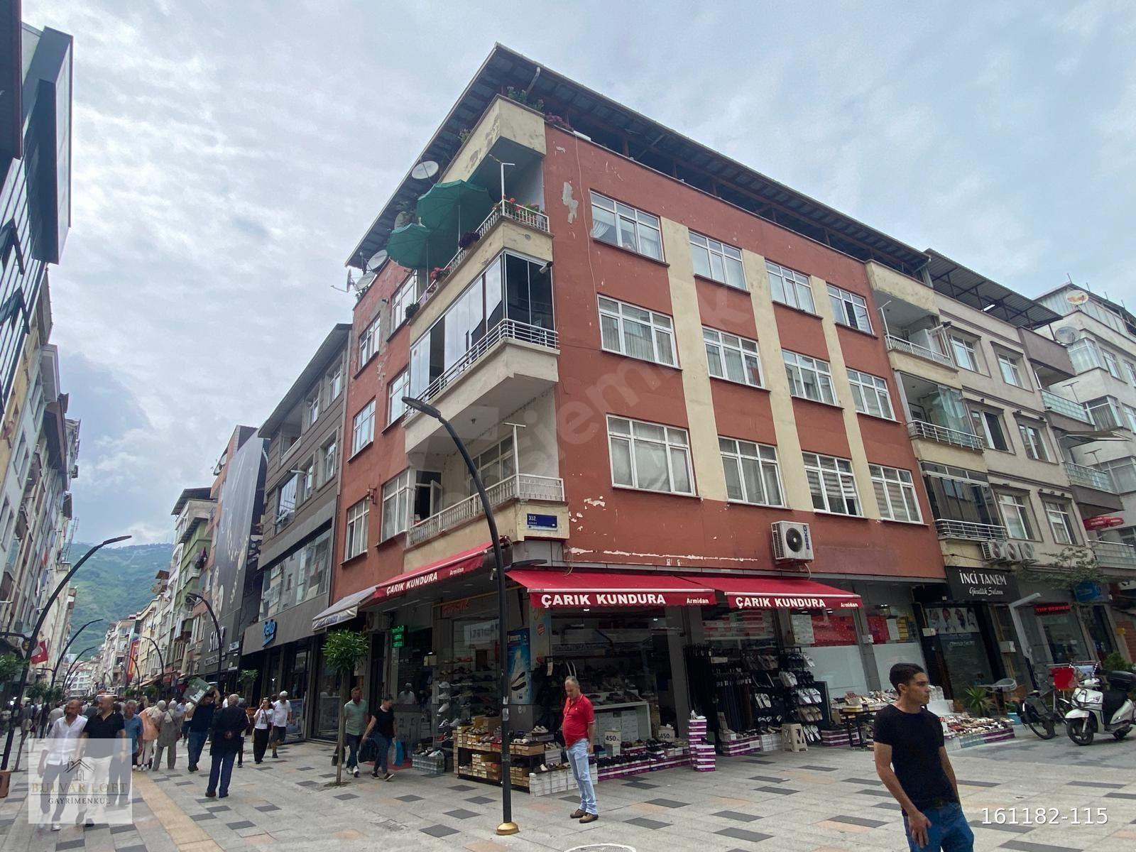 BULVAR LOFT'TAN İSMET PAŞA CAD. ÜZERİNDE KİRALIK DAİRE
