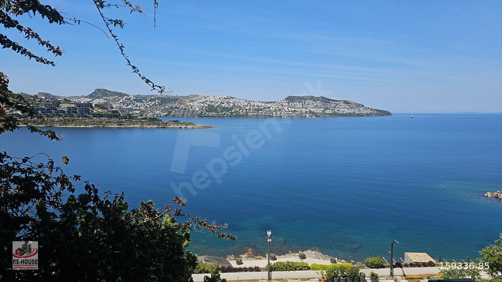 Yalıpark sitesinde özel plaj Ayrıcalıklı, Manzaralı 2+1 kiralik