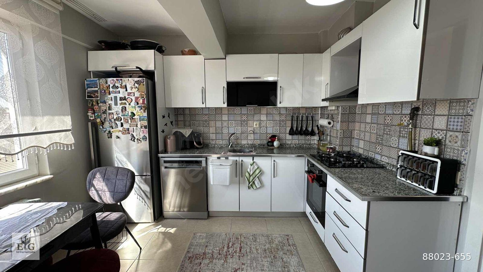SÜTLÜCEDE 140 M² ÇİFT MUTFAKLI ÇİFT BALKONLU DAİRE