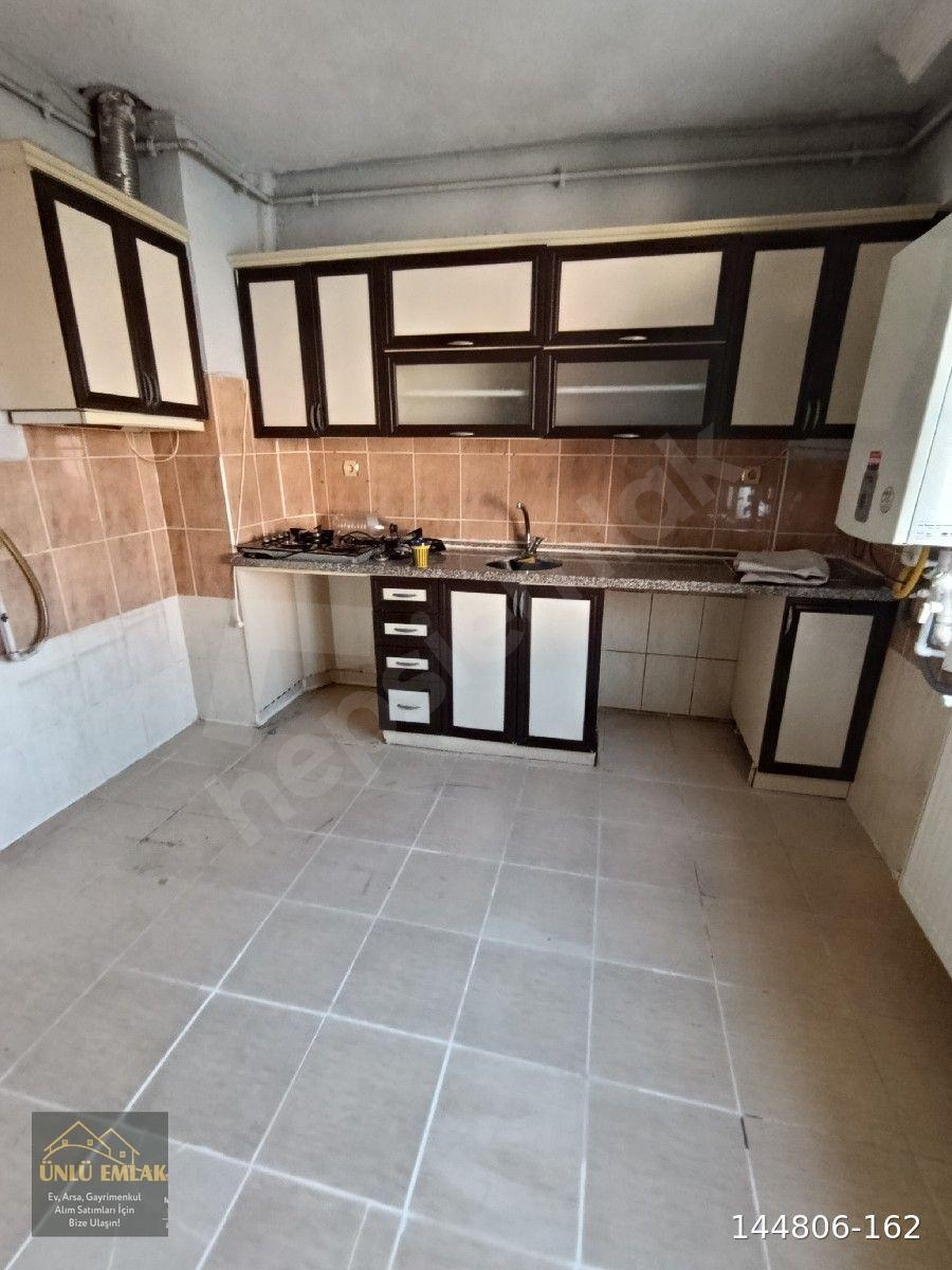 ÜNLÜ EMLAK 'TAN KİRALIK ŞEKER EVLERİNDE 2+1 DAİRE