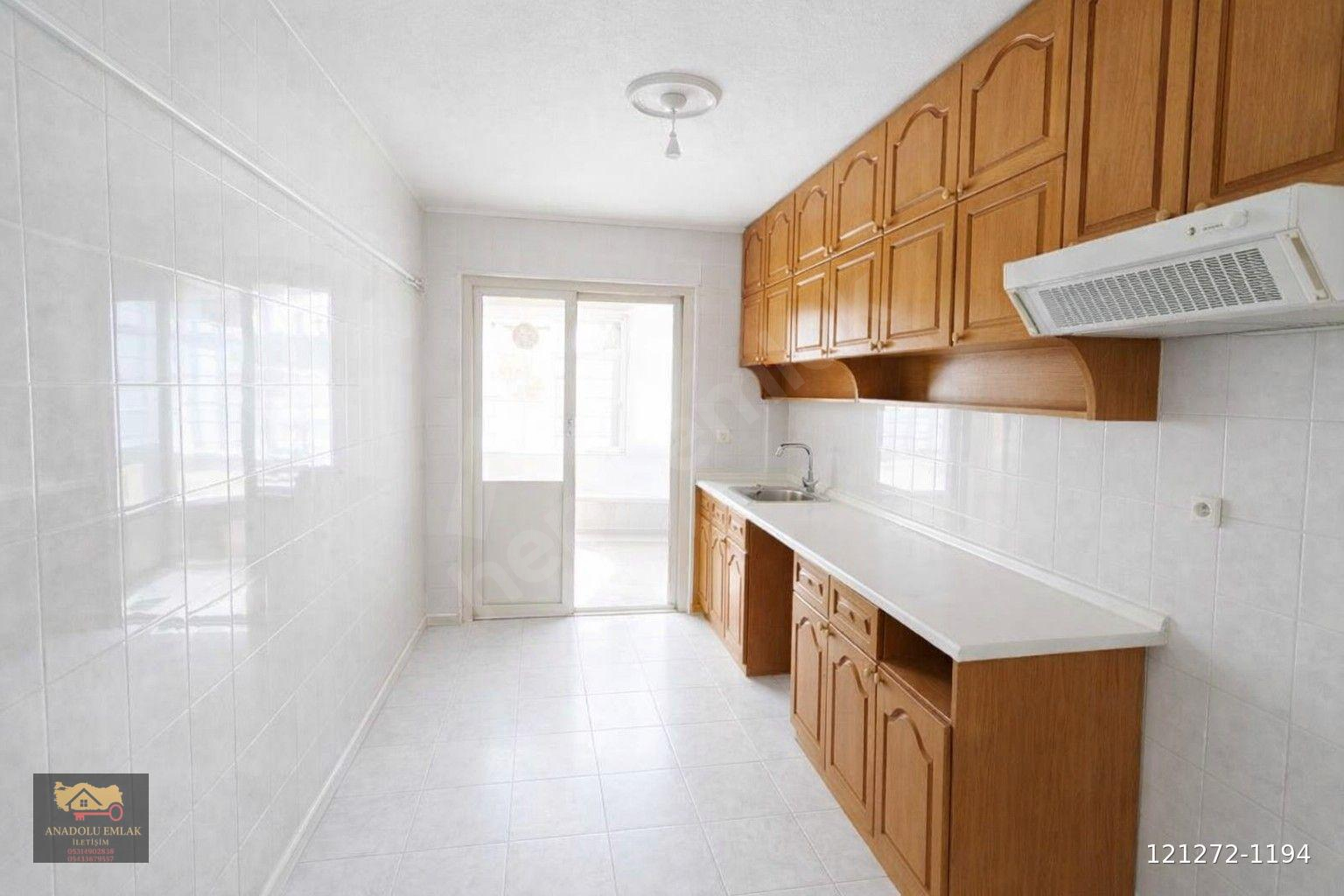 ANADOLU EMLAK'TAN KİRALIK GÖKYÜZÜ SOK. 1 .KAT SALON BAĞIMSIZ ,ÖN CEPHE MANZARALI , FERAH, DAİRE