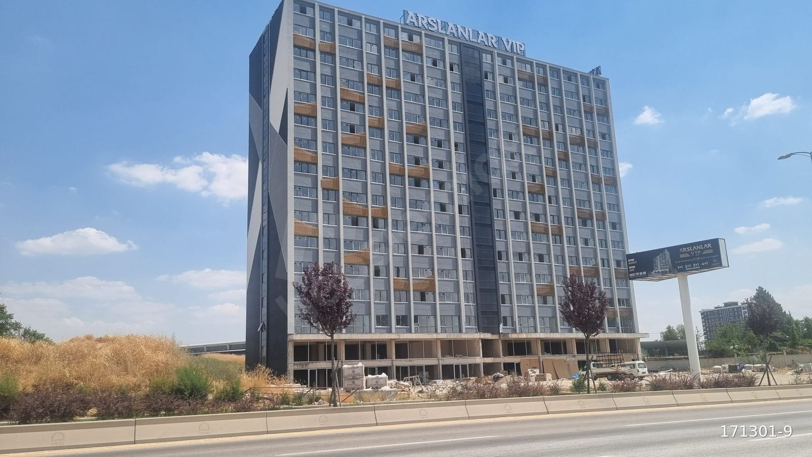 AKYURT - BALIKHİSAR MAH'DE - ARSLANLAR VIP' TE SATILIK DAİRE