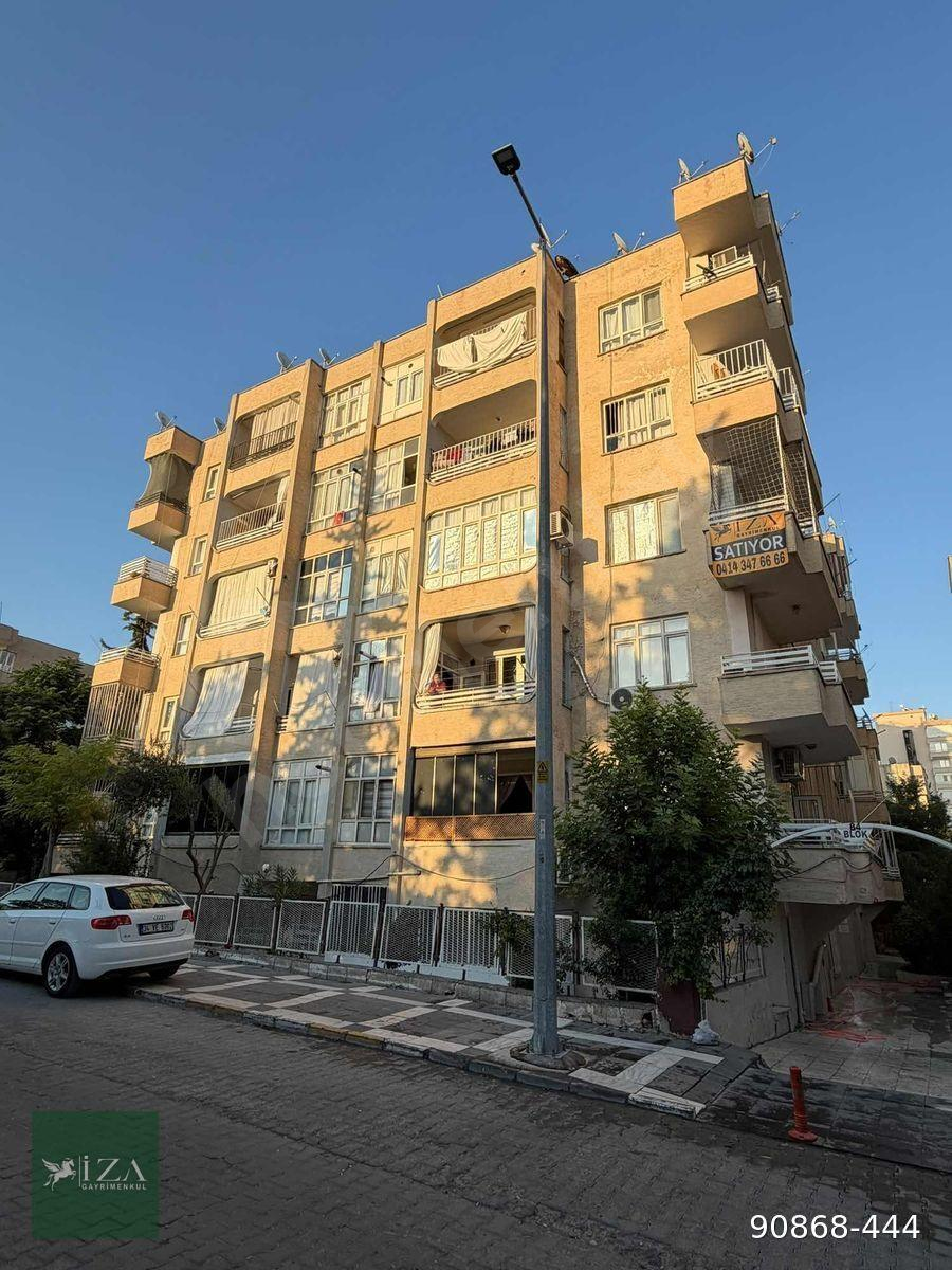 İZA GAYRİMENKUL KERİM AKGÜL'DEN SATILIK ARAKAT 3+1 DAİRE