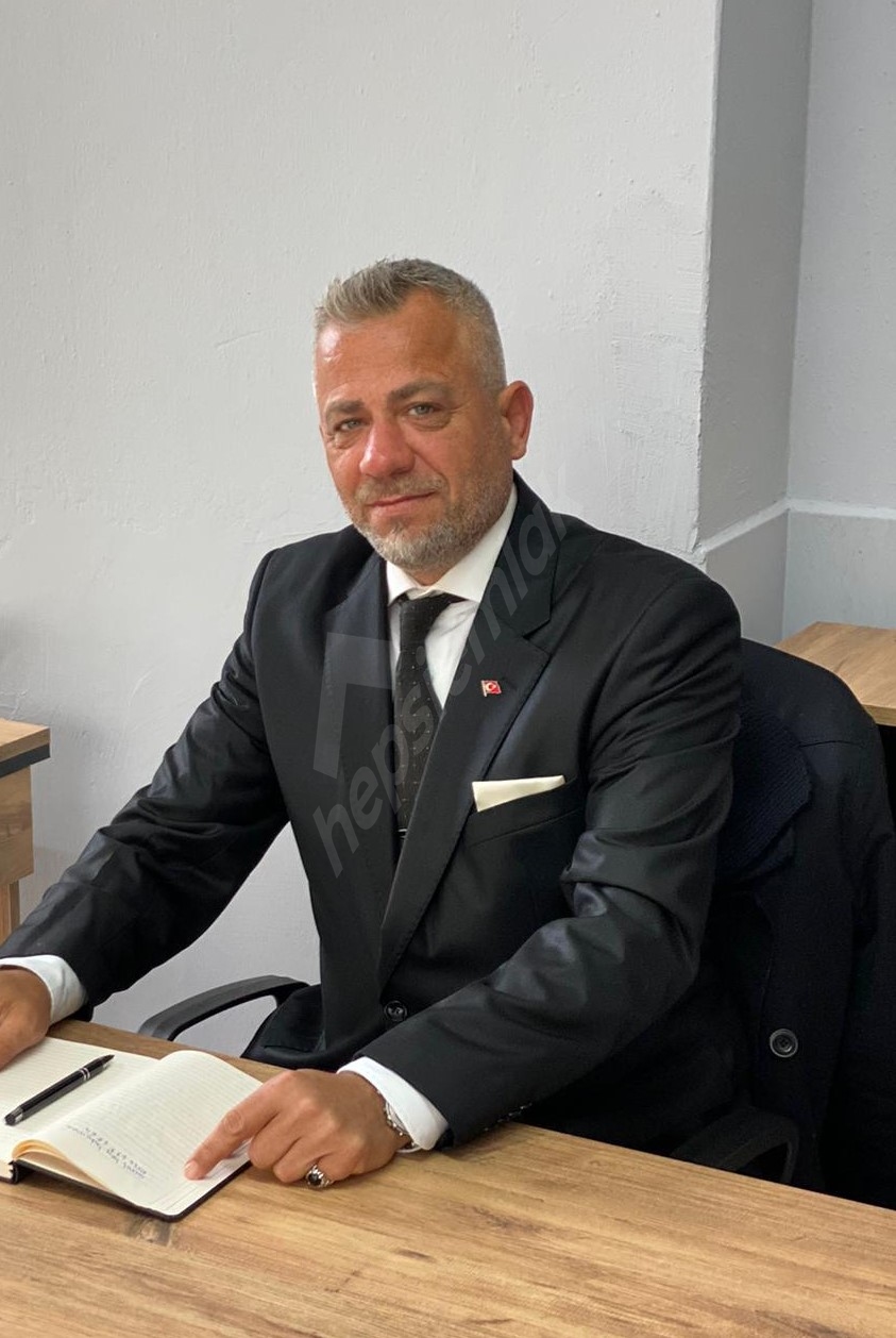 ERDİNÇ KURT