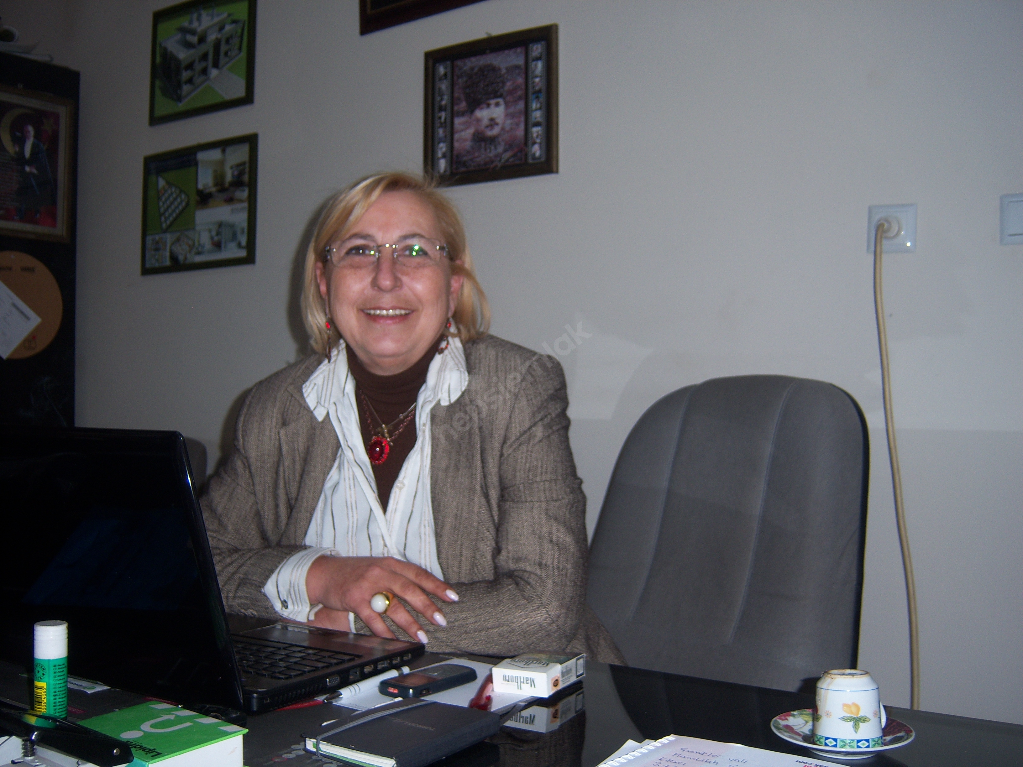 GÜL ÖZZEHİR