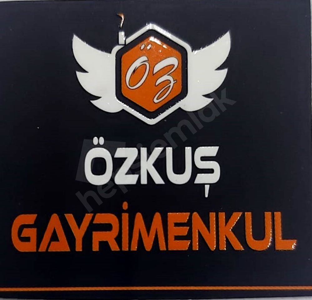 Özkuş Gayrimenkul Logo