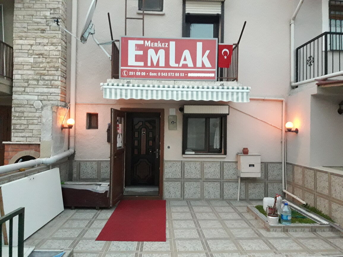 MERKEZ EMLAK DANIŞMANLIK BATIKENT