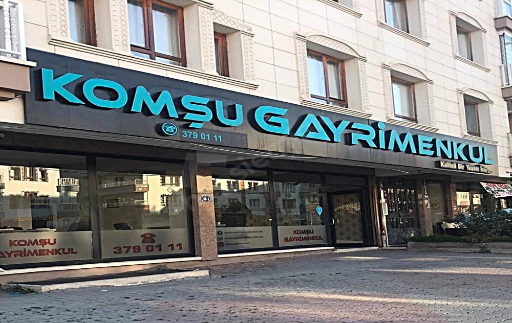 Komşu Gayrimenkul