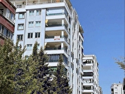 Merkez Cumhuriyet Satılık 5+1 Daire