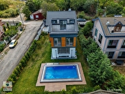 Sarıyer Zekeriyaköy Satılık 5+1 Villa
